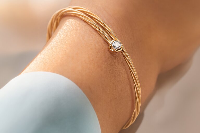 304844-17007GG — EMBRACE ME Bracelet